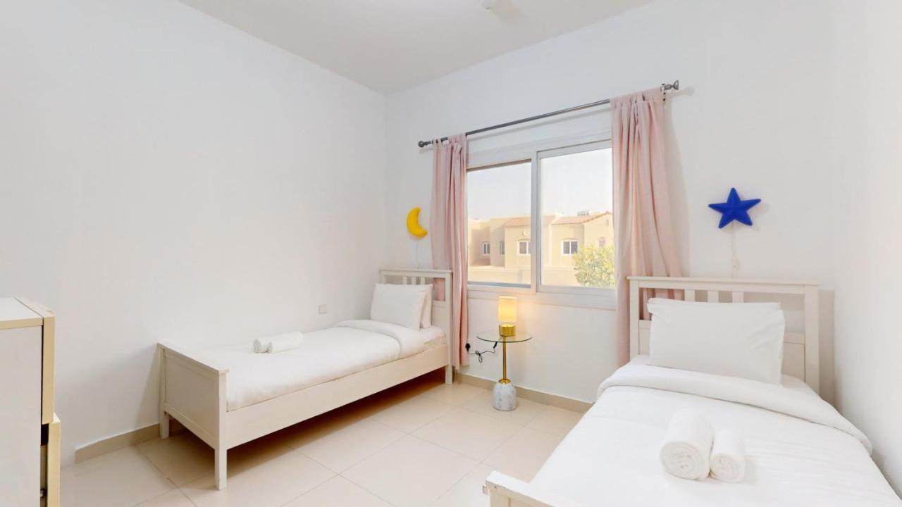 Bella Casa At Serena - Peaceful Three Bed Villa Dubaj Kültér fotó