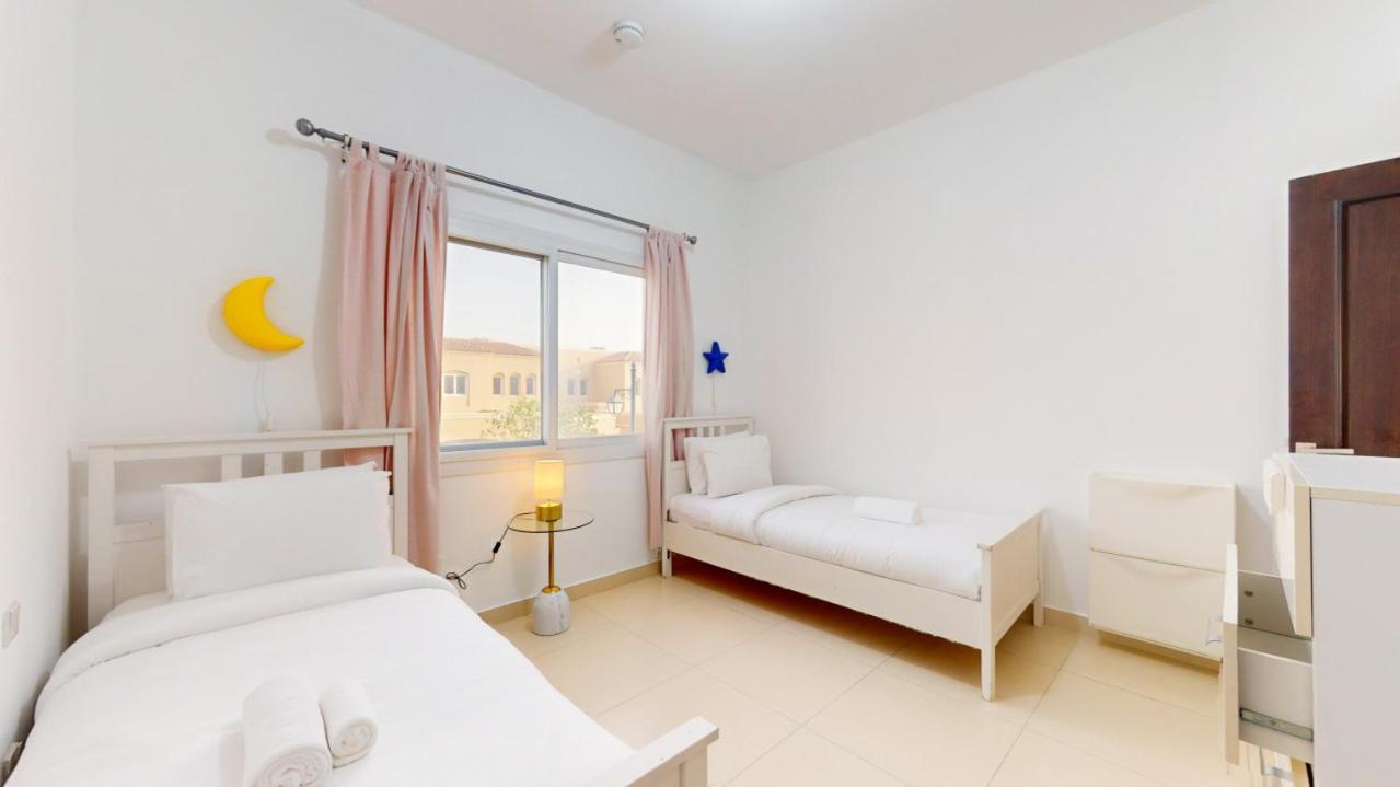 Bella Casa At Serena - Peaceful Three Bed Villa Dubaj Kültér fotó